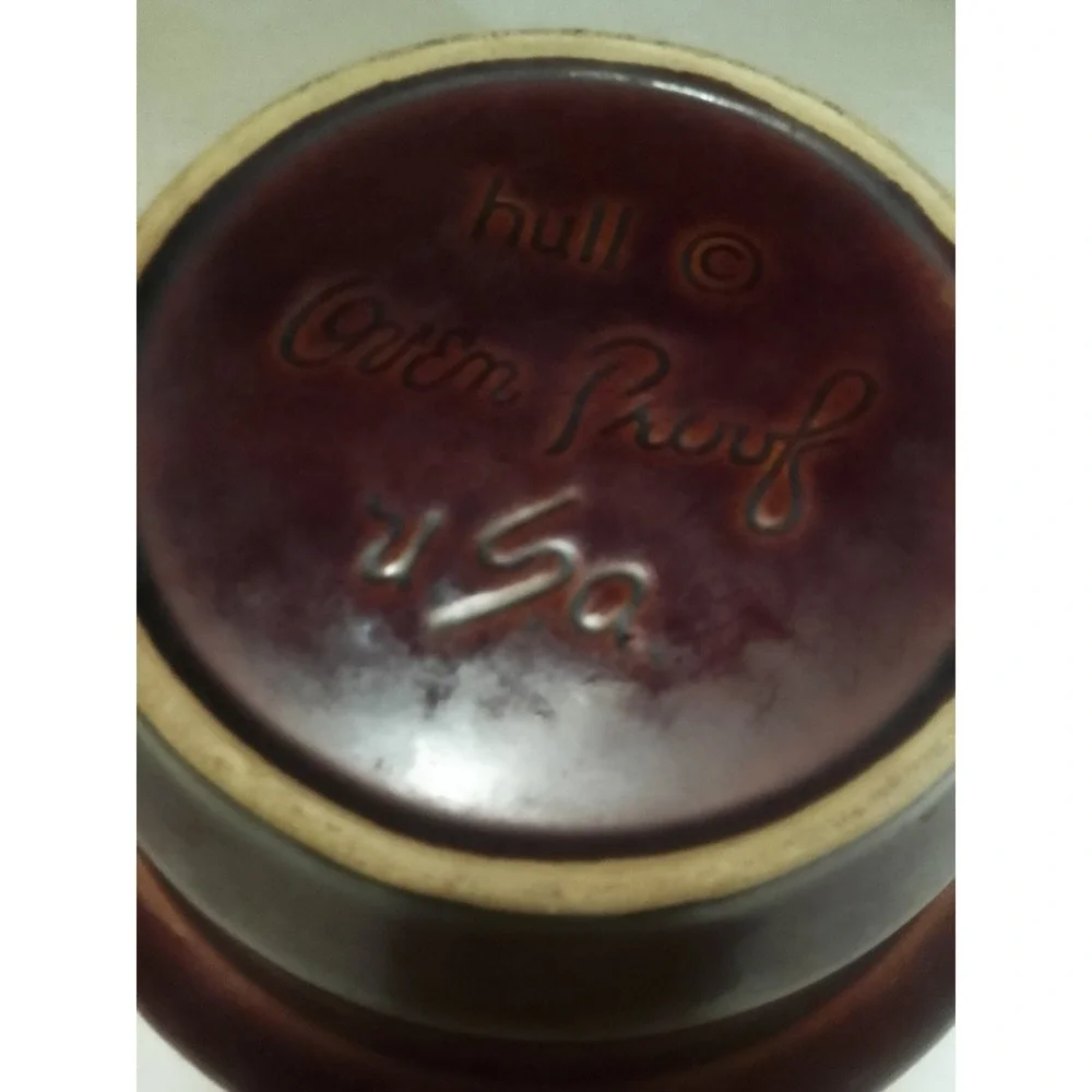 HULL Brown Glaze 2qt Oval Casserole Dish With Lid Oven Proof   10 x 7.5x4in